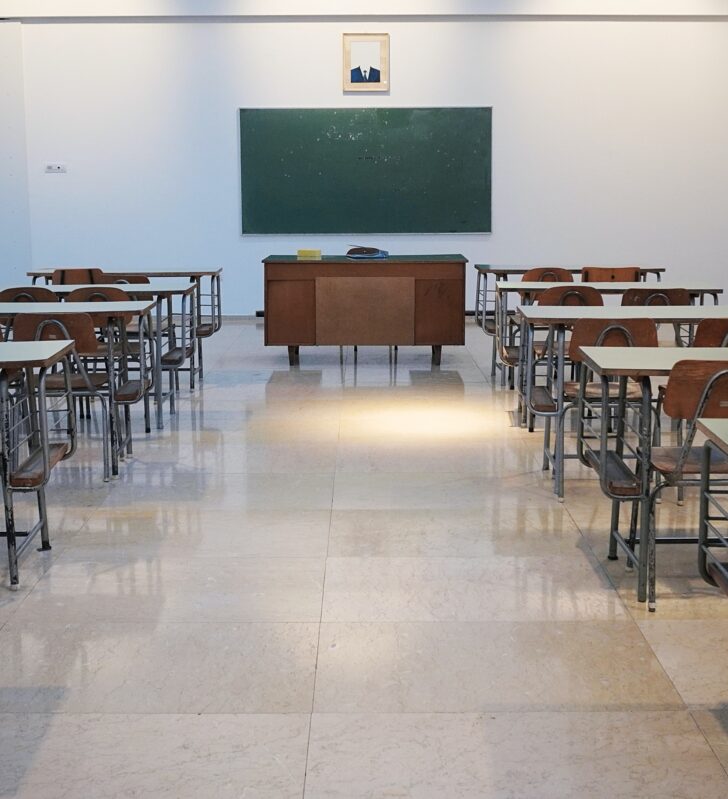 Scuola, Bandecchi: “Bene le nuove assunzioni insegnanti, ma le nostre classi saranno sempre più vuote”