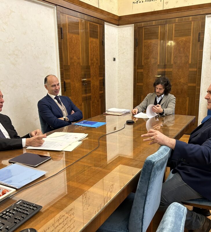 Ast di Terni: incontro positivo tra il ministro Urso e il sindaco Bandecchi